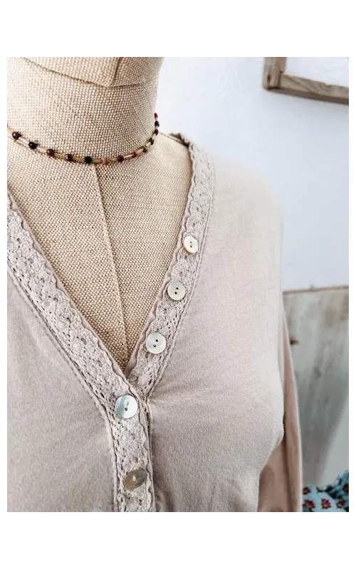 Camiseta Básica Botones Ribete Beige