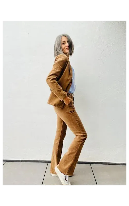 Pantalones Pana Flare Camel