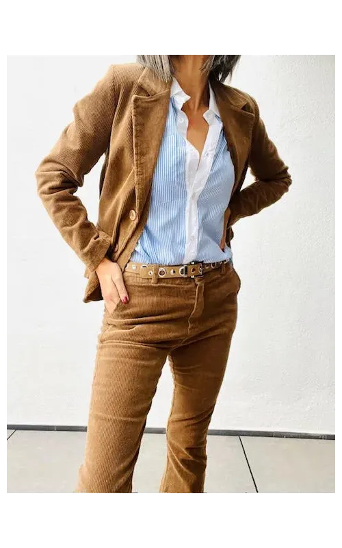 Pantalones Pana Flare Camel